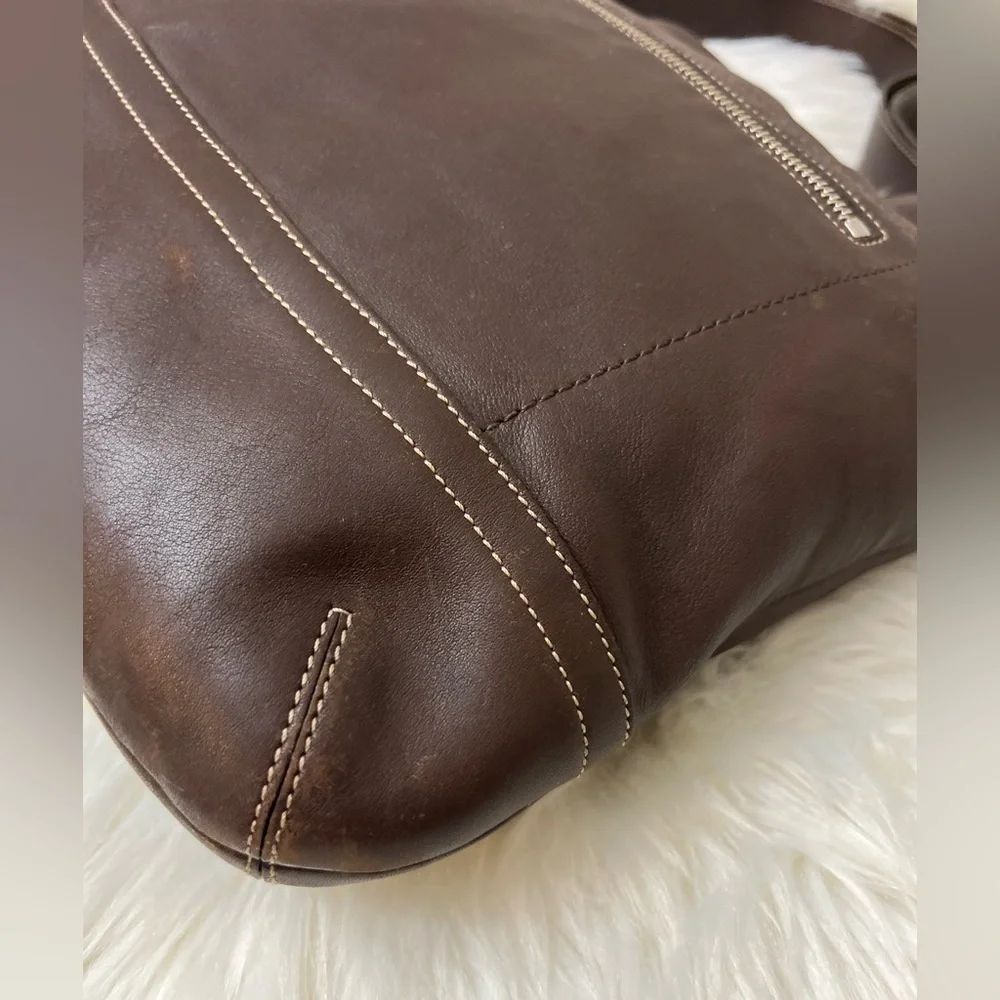 Vintage Coach #1414 Elegant Brown Leather Shoulder Bag